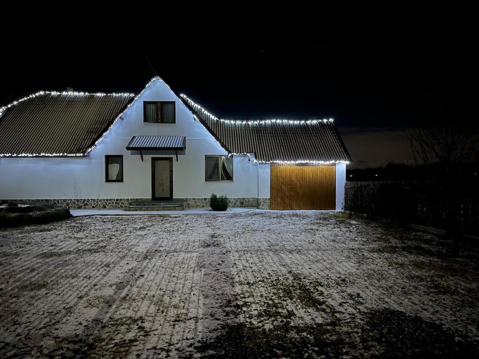 Casuta Din Deal Targu Neamt Exterior photo